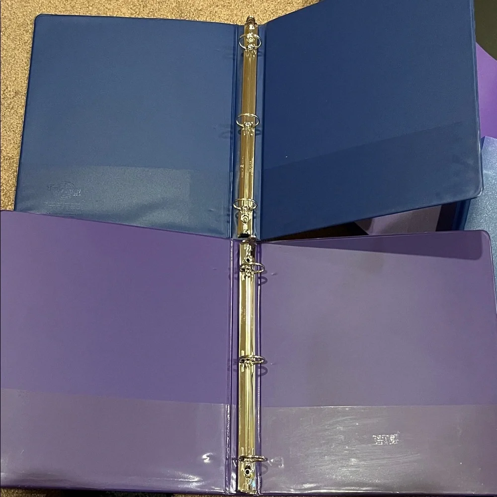 🌻 5/$15 Colorful Binders bundle